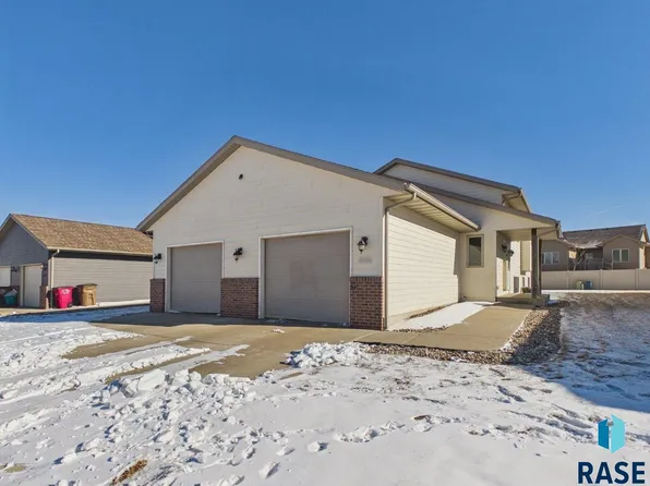 8200 S Hughes Ave, Sioux Falls, SD 57108