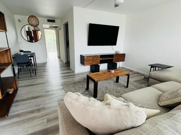 801 SW 133rd Ter APT 310K, Pembroke Pines, FL 33027
