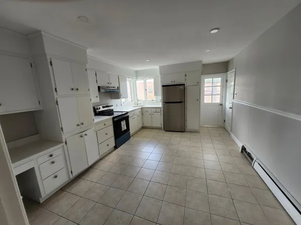 115 Clarence St #2, Everett, MA 02149
