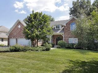 2647 Maple Ave, Northbrook, IL 60062