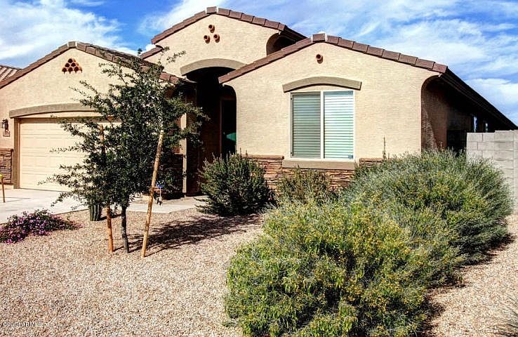 1st image of 1670 W Loemann Dr