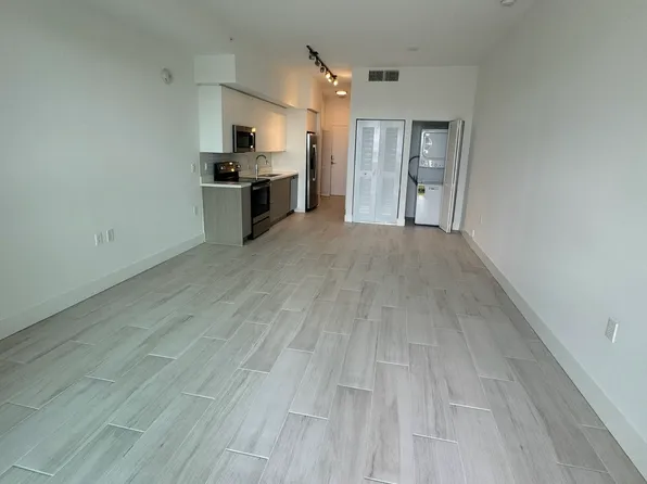 602 E Dania Bch, Dania, FL