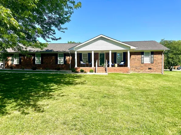 1882 Lakeshore Dr, Madisonville, KY 42431