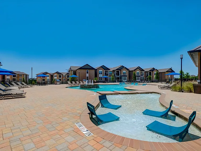 Alaqua at Frisco Apartments — Photo 23