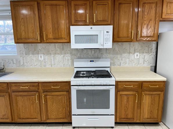 (undisclosed Address)