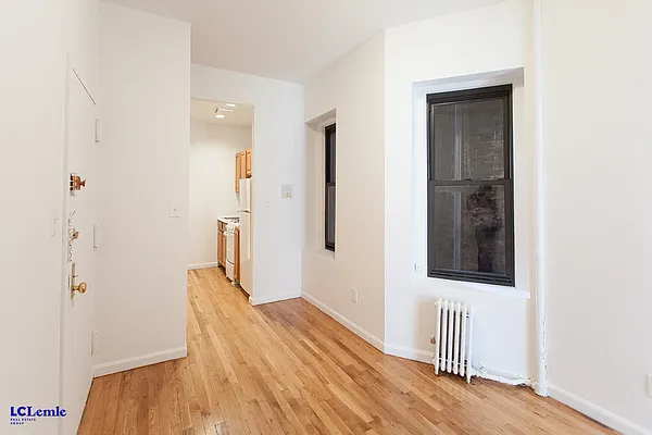 Rented by LC Lemle Real Estate Group | media 2