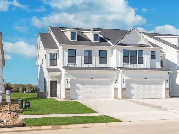 3288 Morab Dr, Zionsville, IN 46077