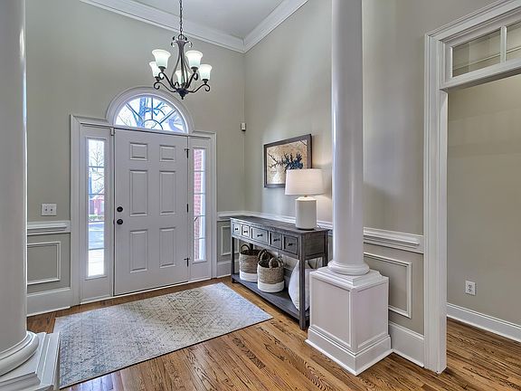 5th image of 433 Oxenbridge Way
