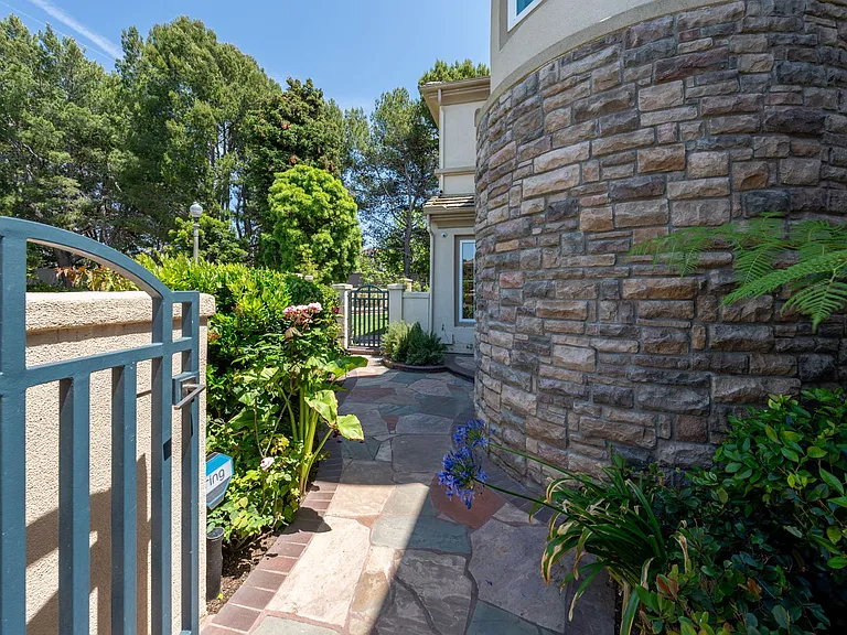 1620 Arch Bay Dr — Photo 6