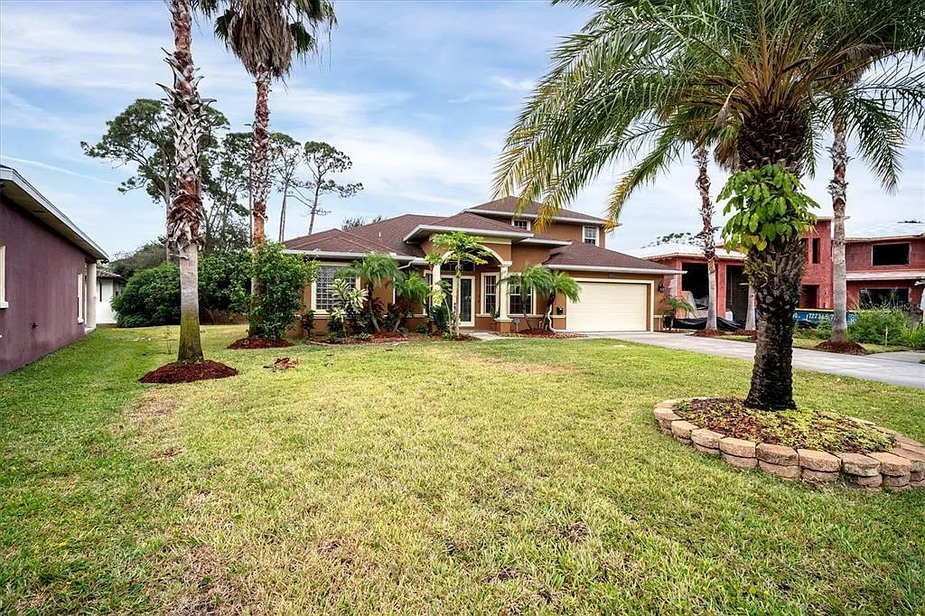 4 bed, 3.5 bath, 3521 sqft, $4,800 — Photo 2