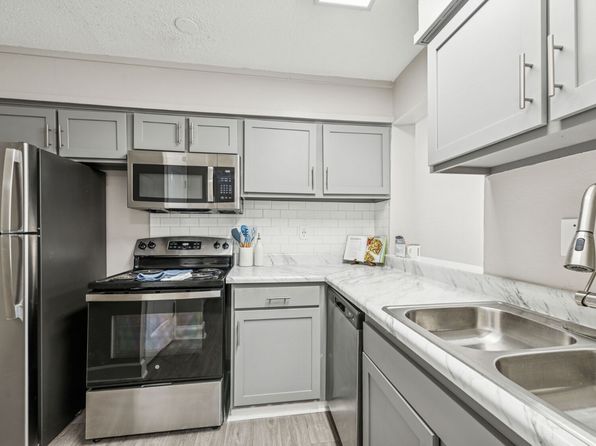 600 S Churton St #1-008