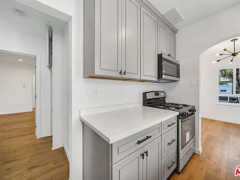4014 W Adams Blvd #A — Photo 17