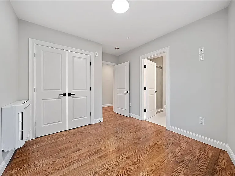 52 Bellevue St #2 — Photo 15