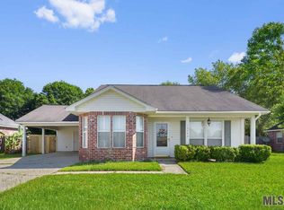10043 Lexington Dr, Denham Springs, LA 70706