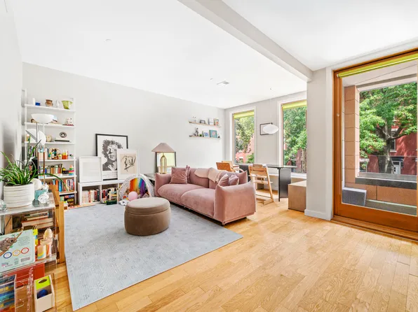 186 8th Street image 1 of 14