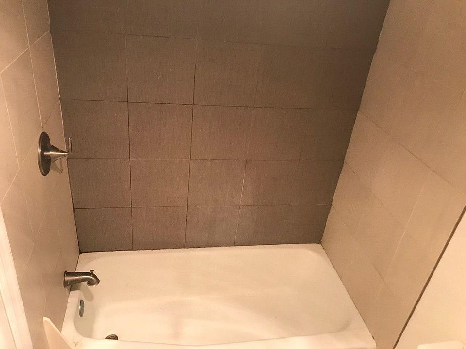 1st image of 5927 Quantrell Ave