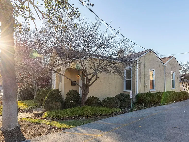 1619 Ellwood Ave — Photo 31