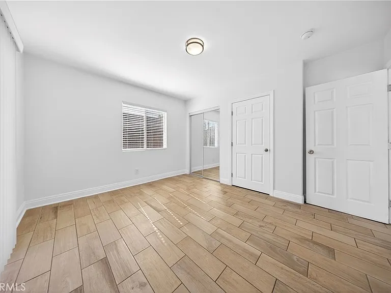 6904 N McLennan Ave — Photo 15