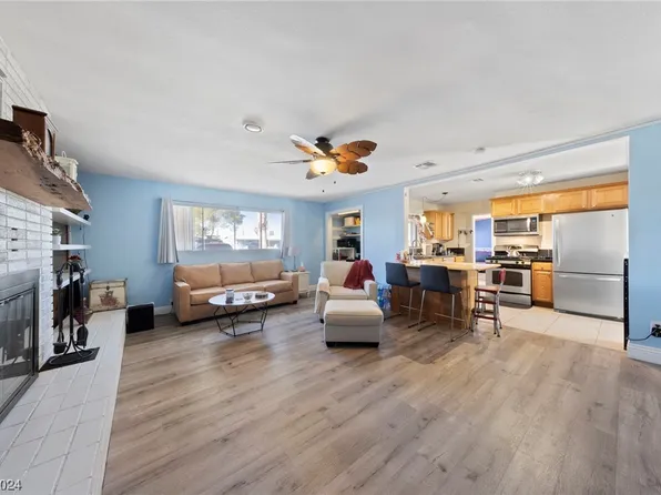 916 Artesia Way, Las Vegas, NV 89108