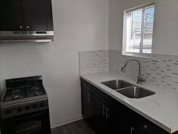 2nd image of 18707 Grayland Ave