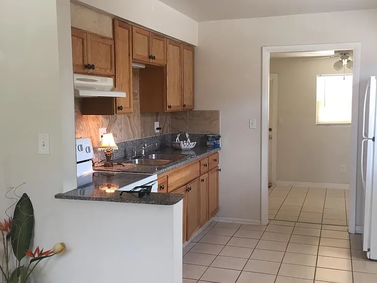 4004 Mindi Ave — Photo 2