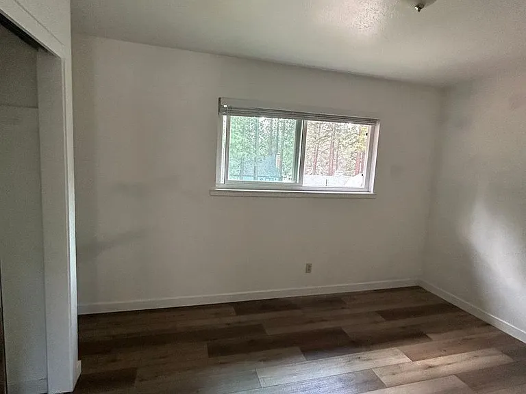 2531 Elwood Ave. — Photo 6