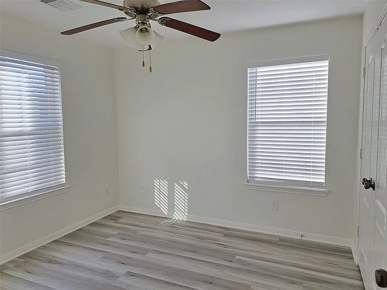 13134 Stratford Skies Ln — Photo 26