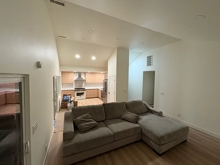 622 Arrowhead Dr — Photo 4