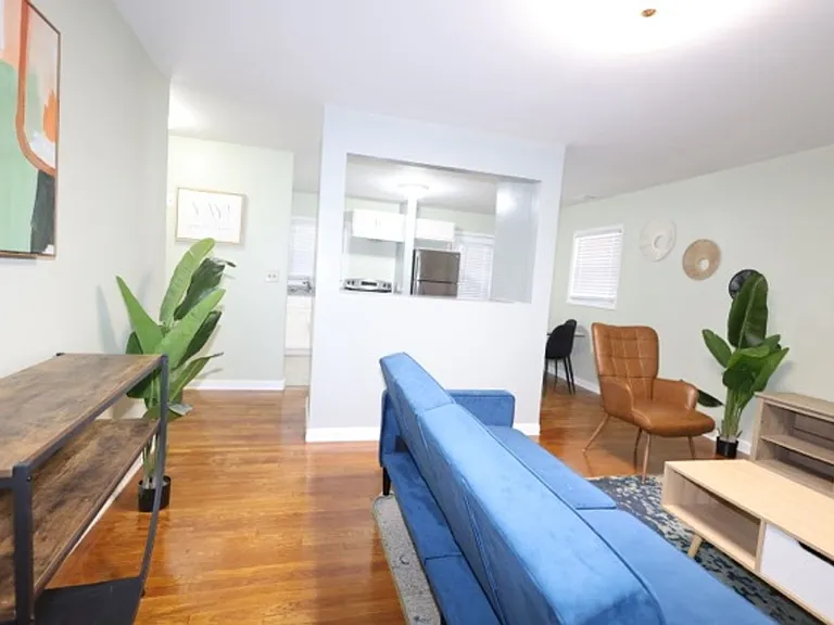2202 Dering Cir NE #1 — Photo 6