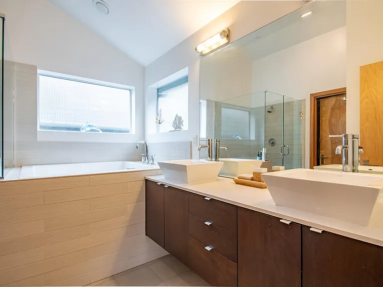 562B Galer St #B — Photo 11