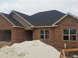 127 Berkley Cir, Warner Robins, GA 31093