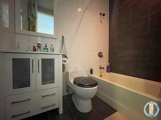 Rented by Brooklyn Rentals NYC | media 9