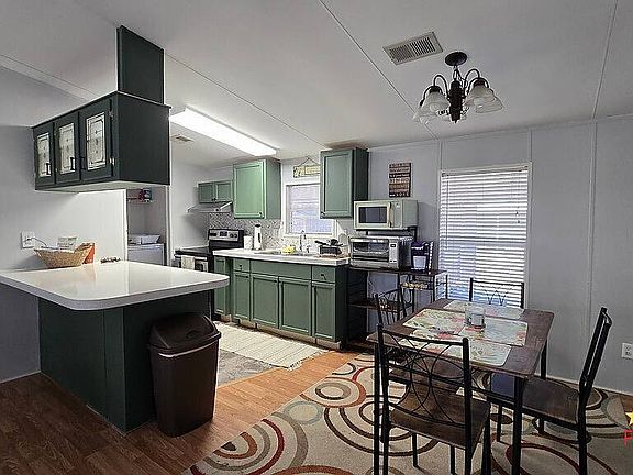 5th image of 139 Maple Ridge Ln #181