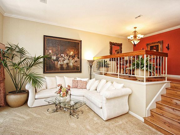 3rd image of 4031 Porte De Palmas Unit 89