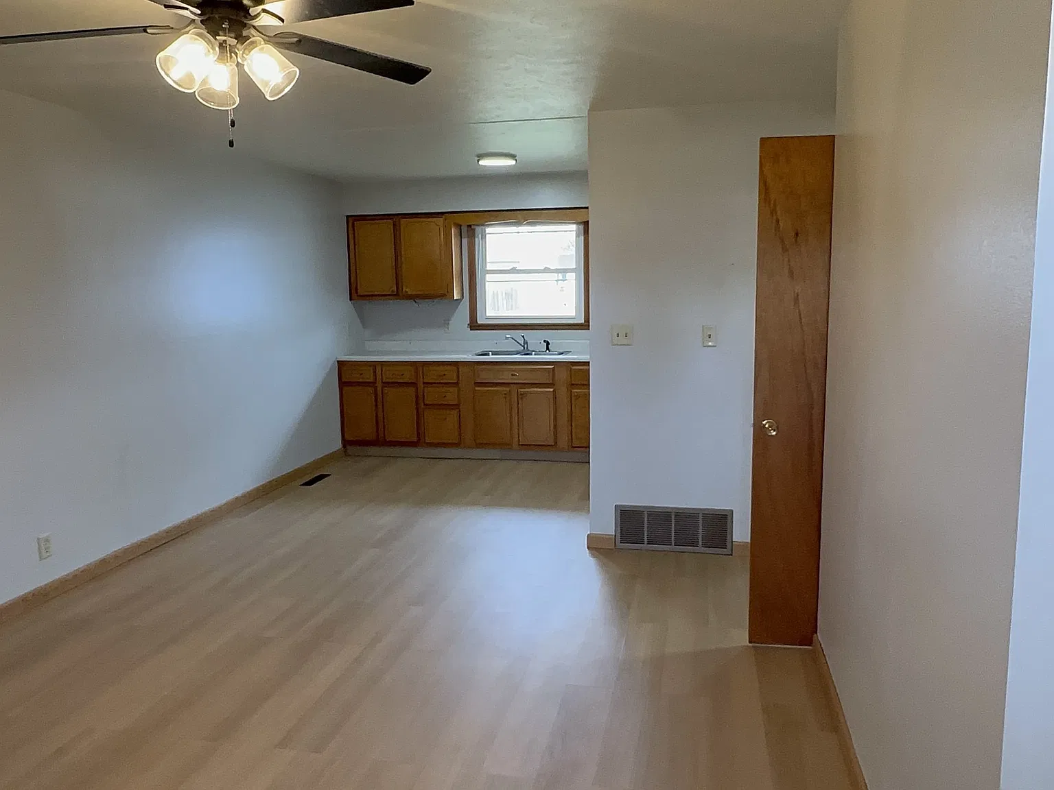 301 N 1st St - Apt #2 — Photo 3