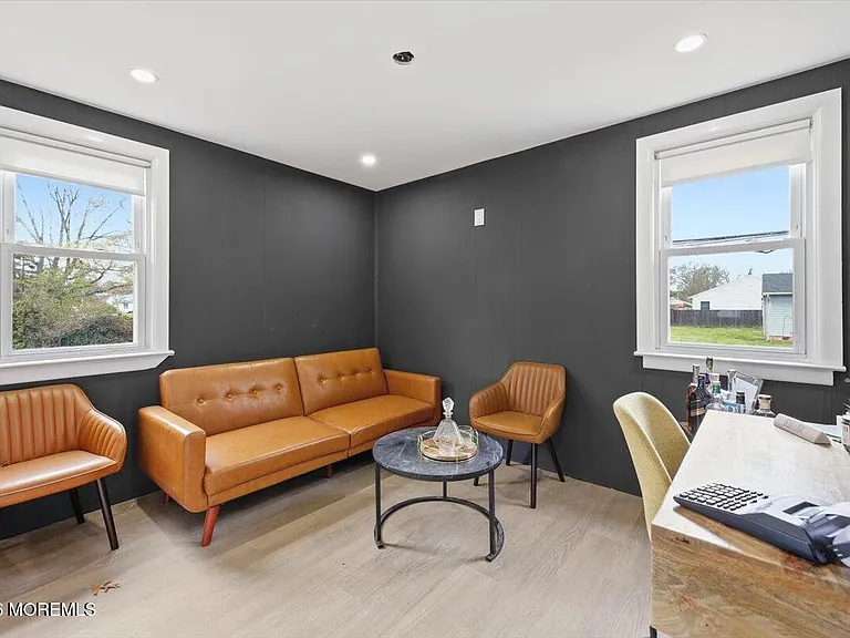 506 Lloyd Rd — Photo 19