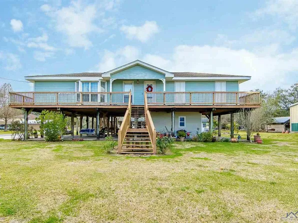 100 Cyprien Dr, Theriot, LA 70397