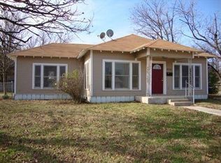 1601 3rd St, Brownwood, TX 76801