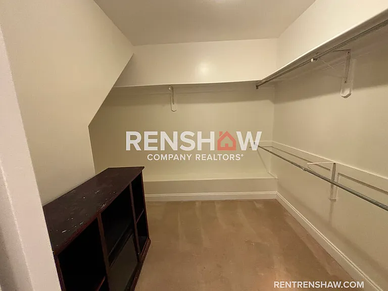 220 Armour Pl — Photo 18