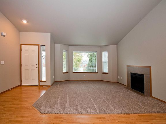 5th image of 356 Manowar Ln