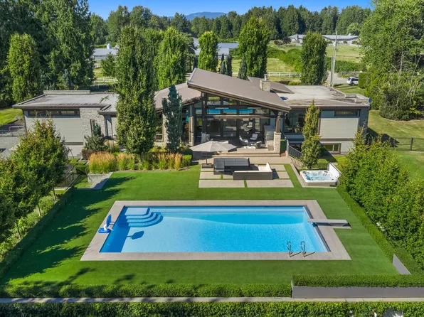 28838 Buchanan Ave, Abbotsford, BC V4X 2C8