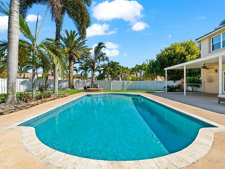 6779 Barrier Reef St — Photo 8