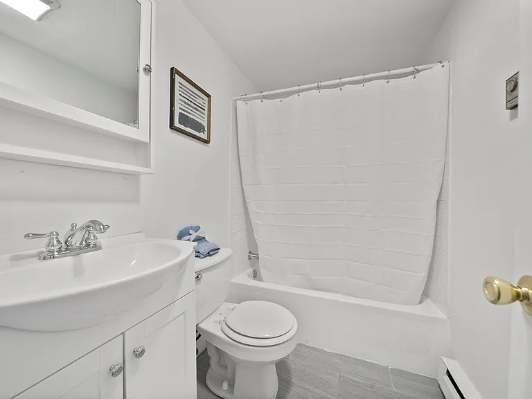 190 Common St #2 — Photo 13