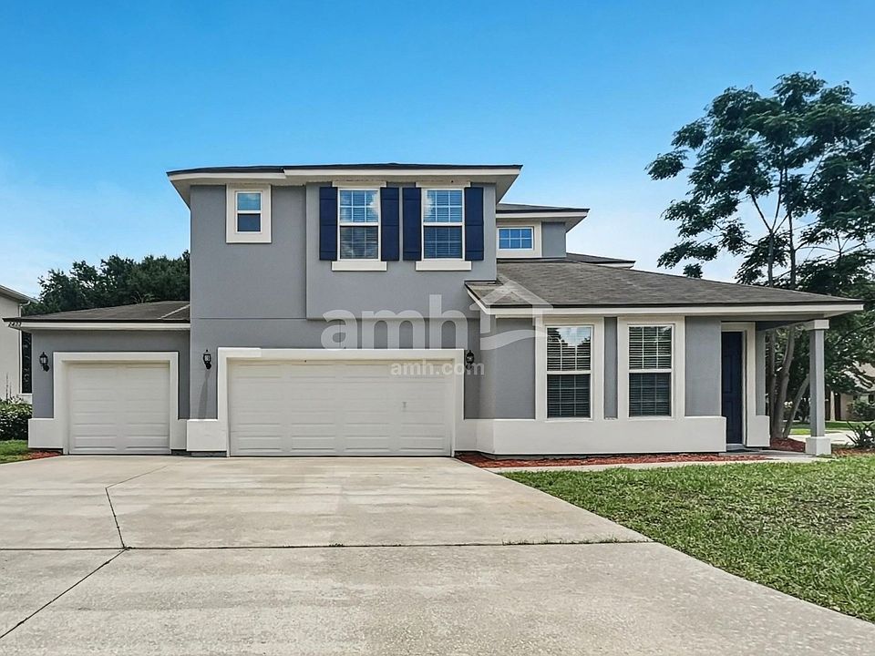 1st image of 2433 Adams Lake Blvd