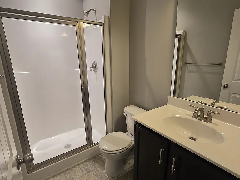 3917 Valley Side Ct — Photo 16