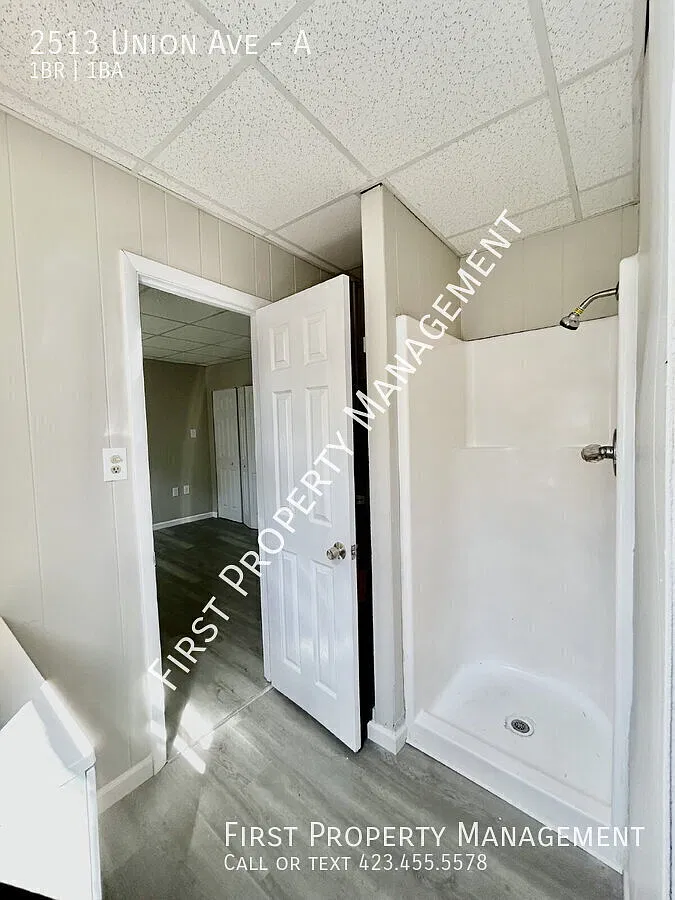 1Bed/1Bath Duplex Unit: Close to Downtown and Recently Remodeled!! Perfect for UTC Students!! — Photo 2