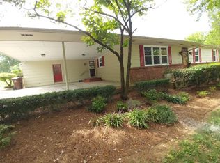 105 Dayton Rd, Oak Ridge, TN 37830