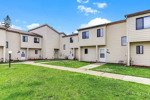 Victoria Townhomes Photo 1