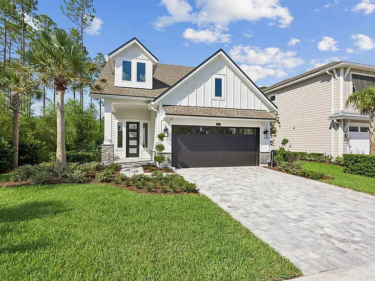 47 Oak Breeze Dr — Photo 2