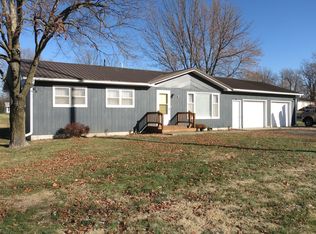 204 Cedar St, Ridgeway, MO 64481